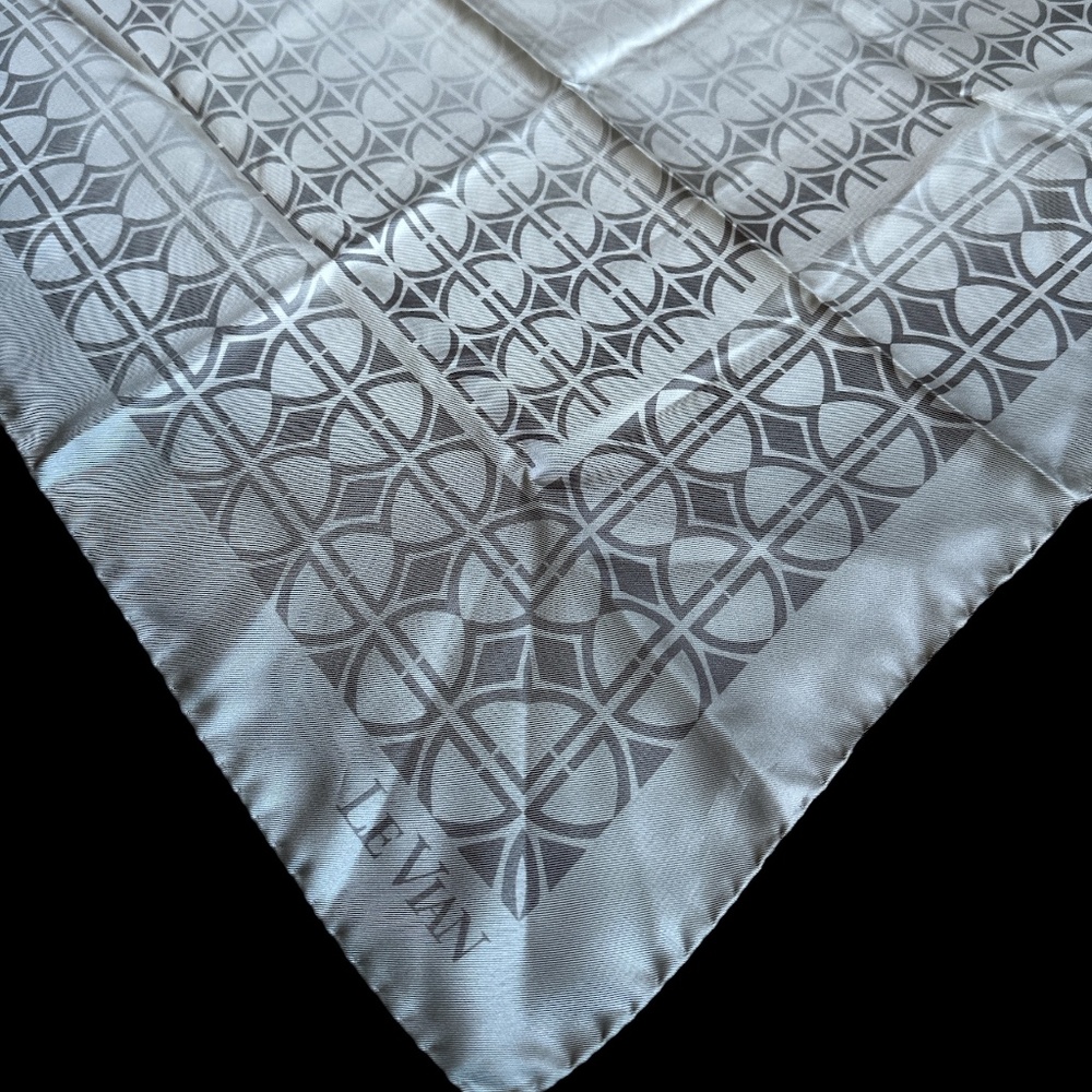 Levian jewelry 24”x24” square silk Made in Italy Grey Ombré scarf
